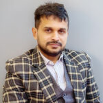hafeez wearing suit